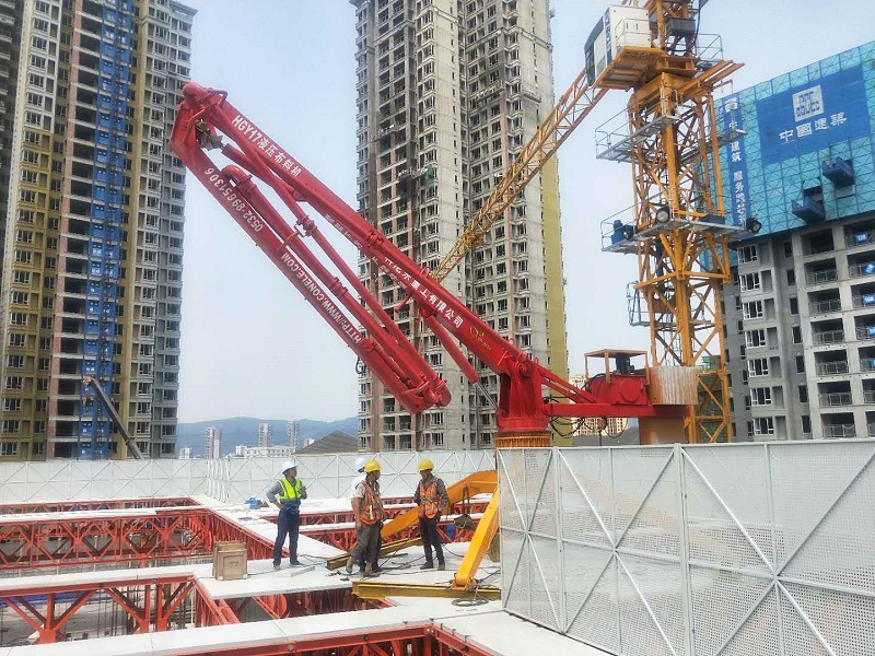 科尼樂重工移動式液壓布料機