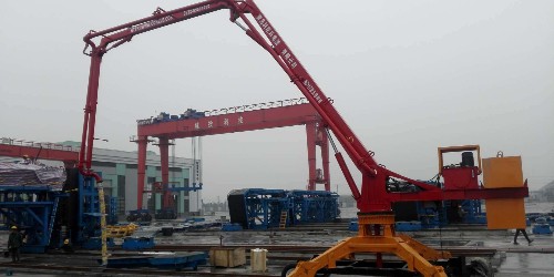 科尼樂重工液壓布料機(jī)-靈活機(jī)動(dòng)-適應(yīng)各種復(fù)雜工地環(huán)境！
