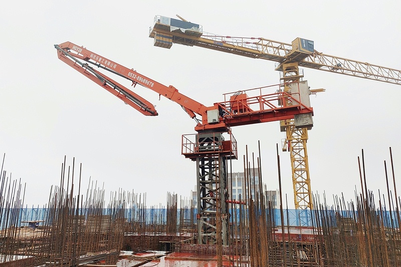 科尼樂重工電梯井內爬式液壓布料機
